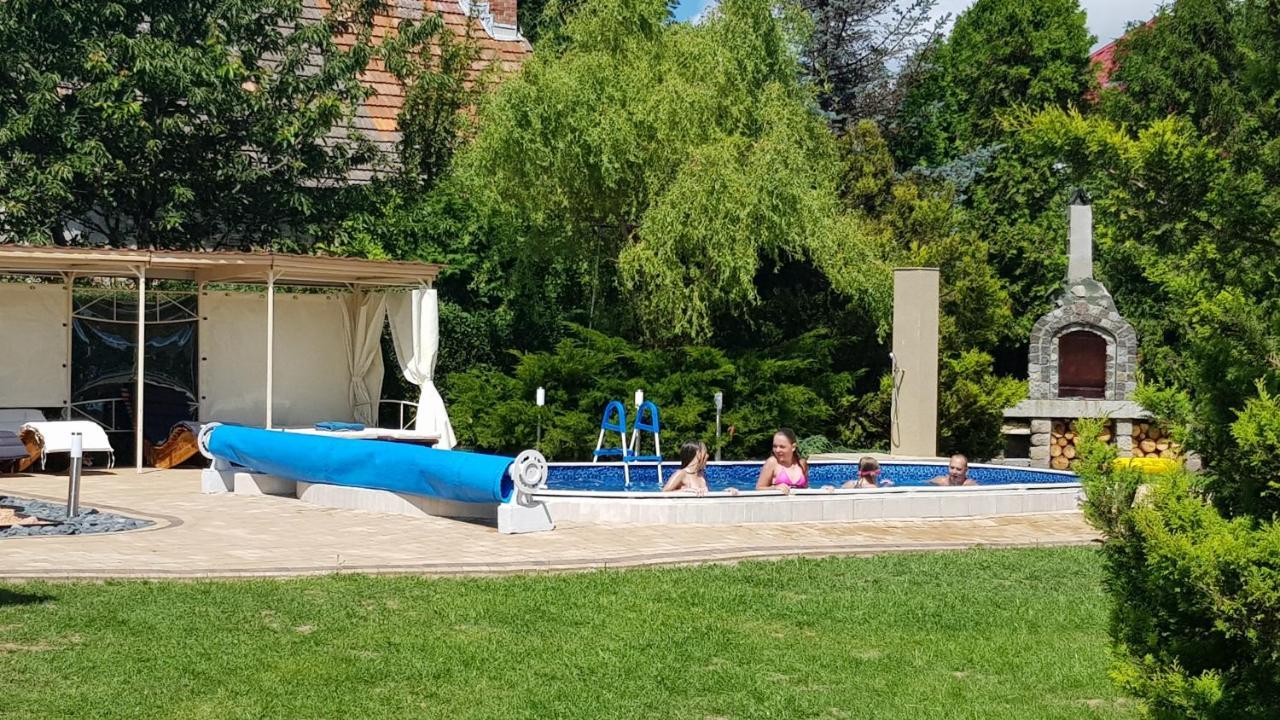 Aven'a pokoje gościnne z basenem Ujście-Darłowskie Zewnętrze zdjęcie