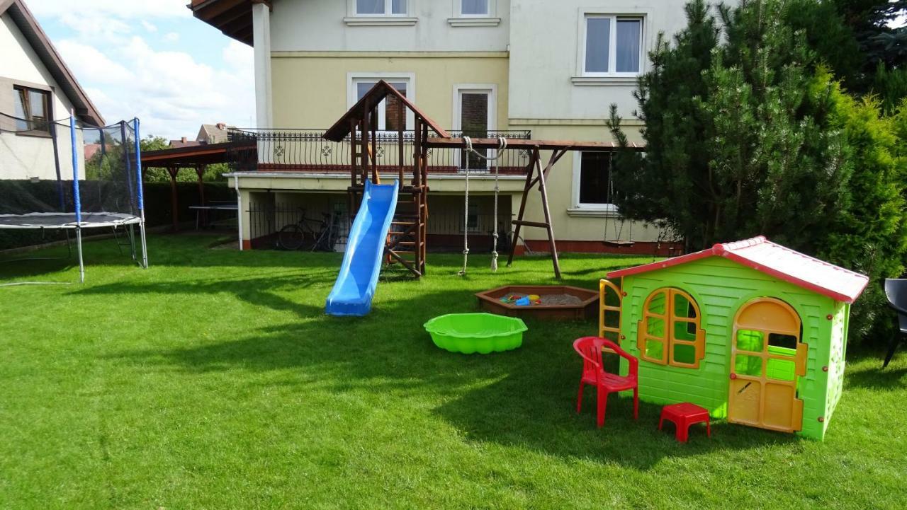 Aven'a pokoje gościnne z basenem Ujście-Darłowskie Zewnętrze zdjęcie